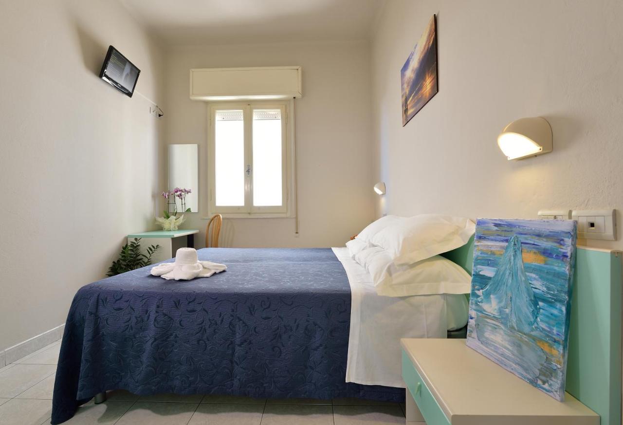 Hotel Oltremar B&B กัตตอลิกา ภายนอก รูปภาพ