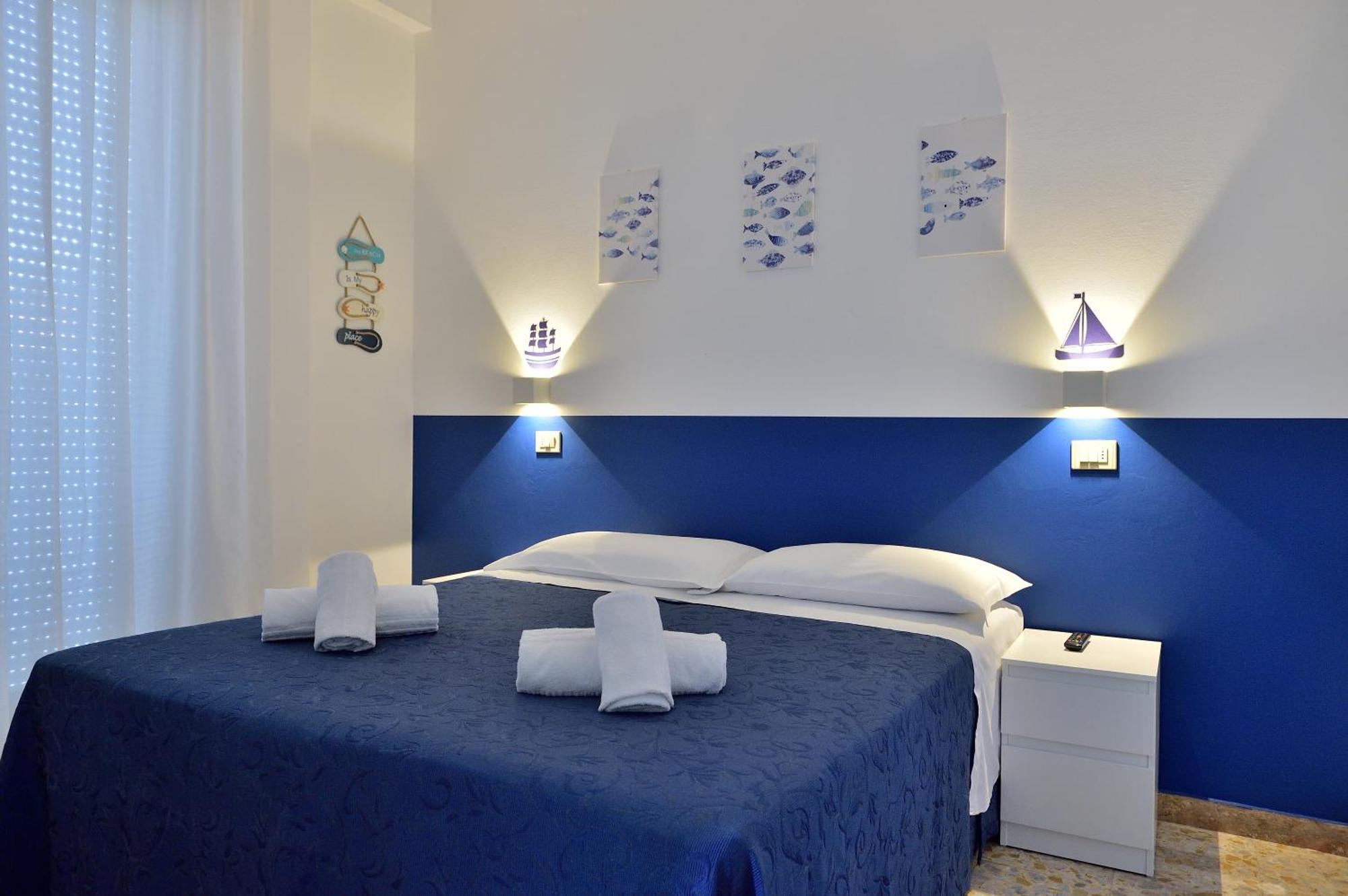 Hotel Oltremar B&B กัตตอลิกา ภายนอก รูปภาพ