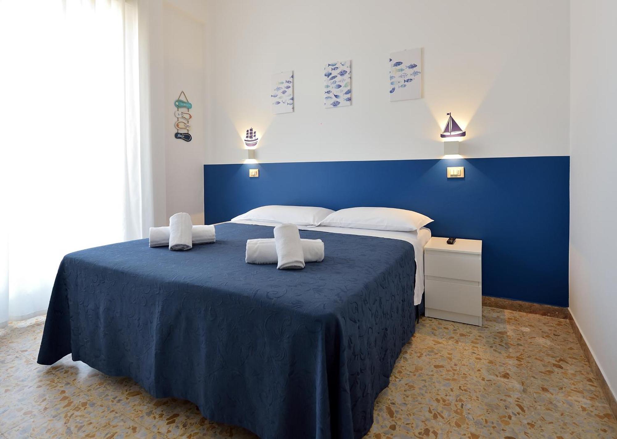 Hotel Oltremar B&B กัตตอลิกา ภายนอก รูปภาพ