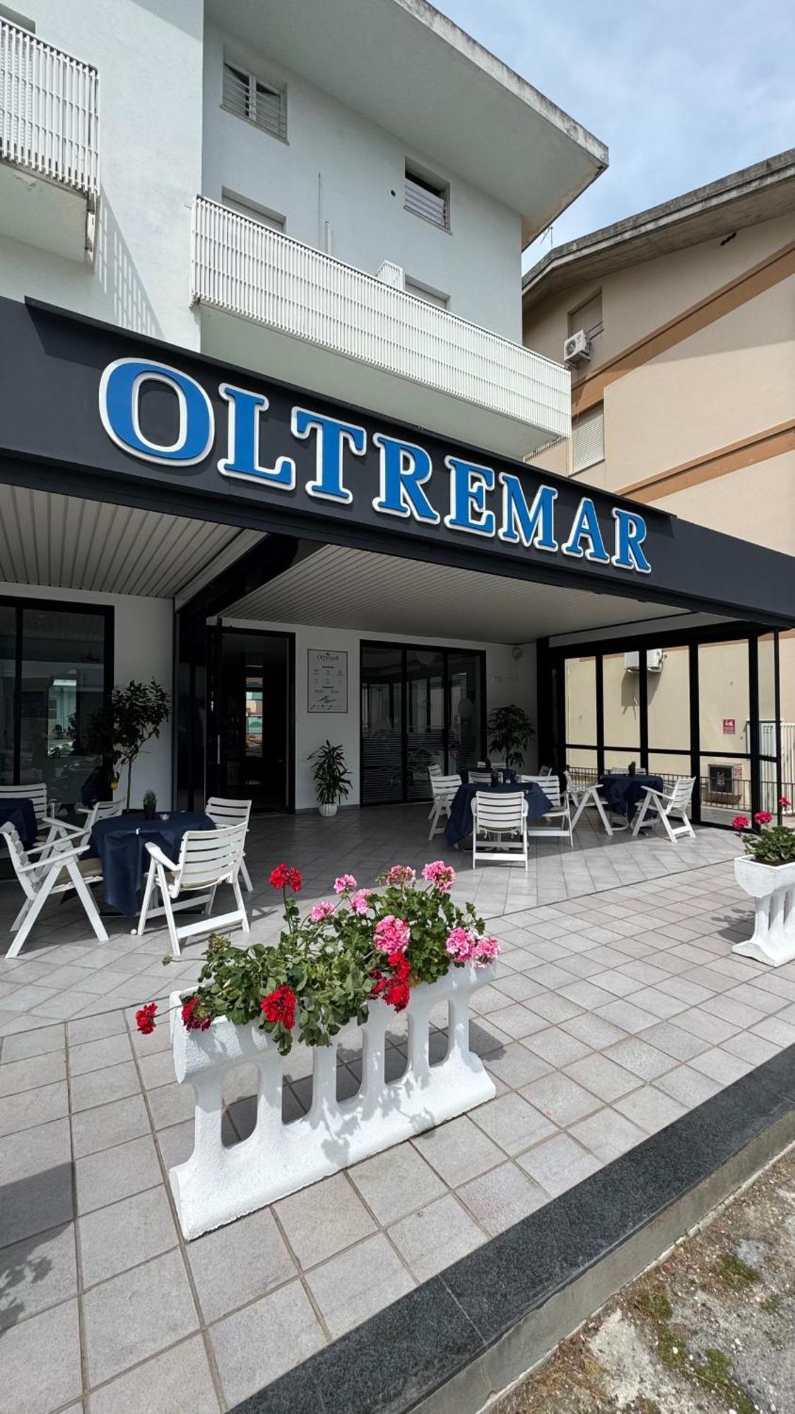 Hotel Oltremar B&B กัตตอลิกา ภายนอก รูปภาพ